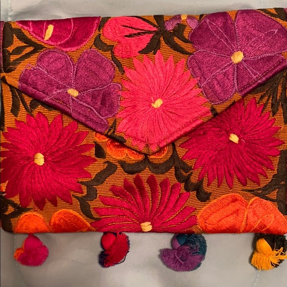 Clutch - Picture 2 of 5